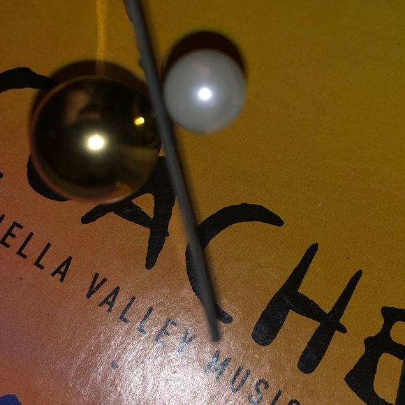 Earrings 2 pair - Picture 5 of 6